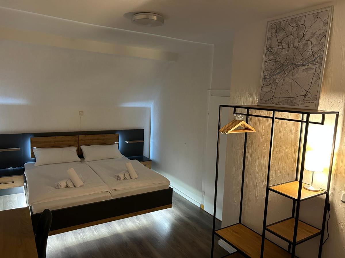 Riverside Airport Hotel Кельстербах Екстер'єр фото