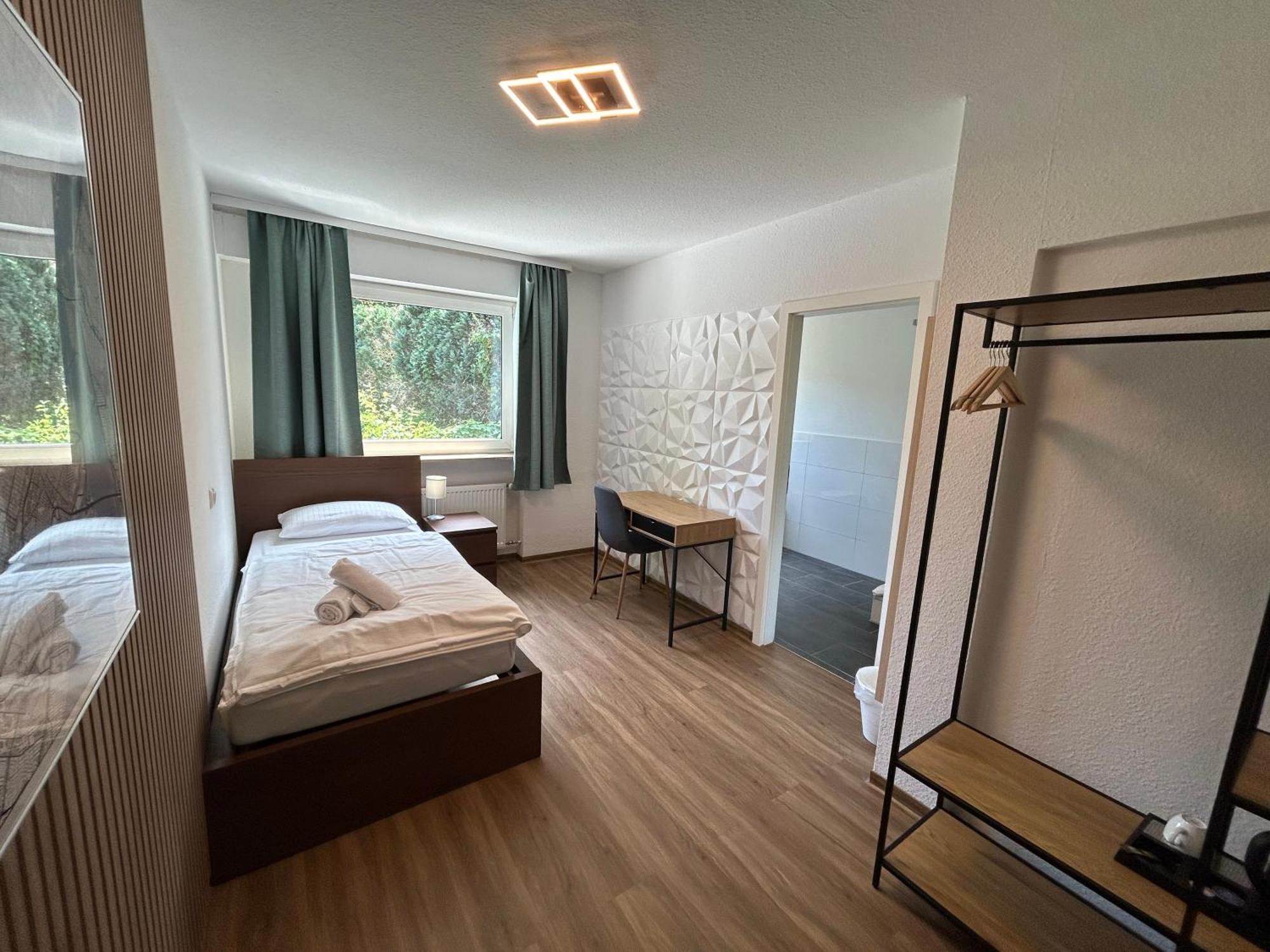 Riverside Airport Hotel Кельстербах Екстер'єр фото